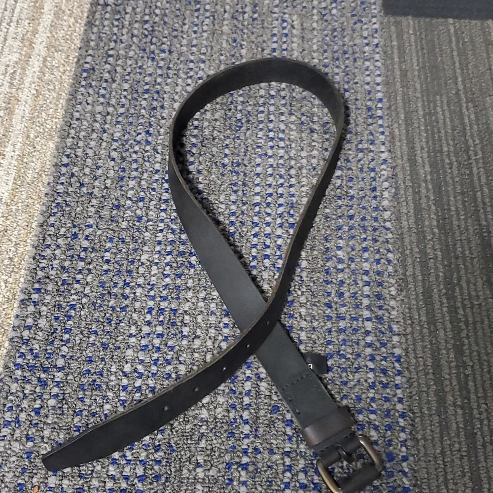 Bloomingdale's Boys Black Genuine Leather Belt Size 32